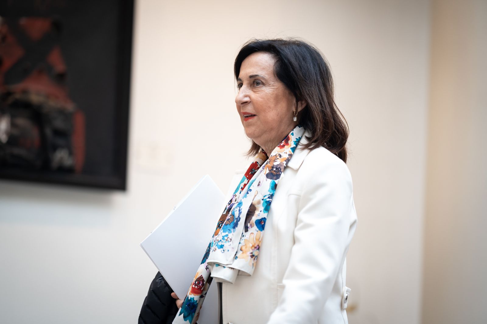 Archivo - La ministra de Defensa, Margarita Robles, a su llegada a una sesión de control en el Senado.