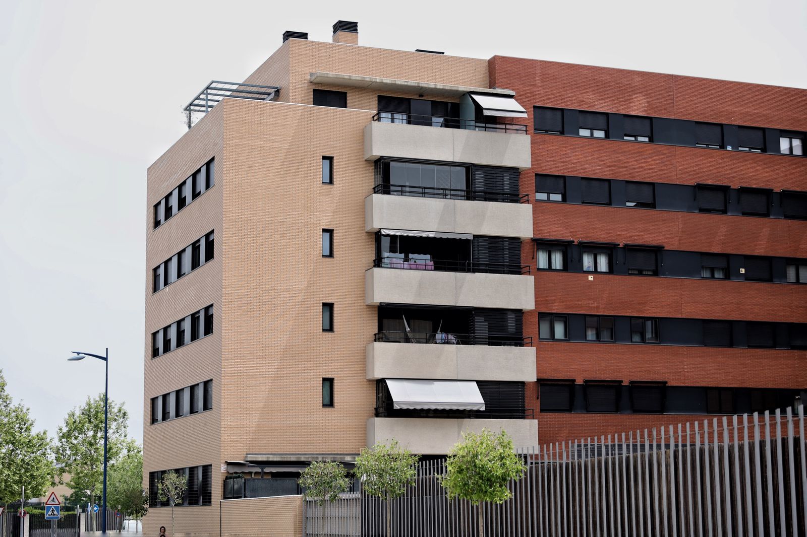 Archivo - Edificio de viviendas