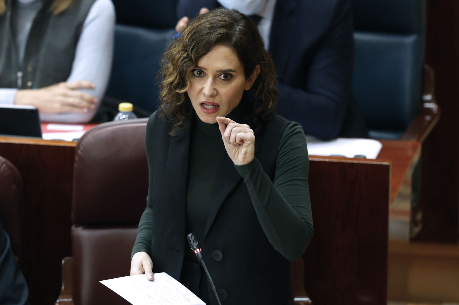 Ayuso acusa a la izquierda de provocar la pobreza y echar las culpas a otros