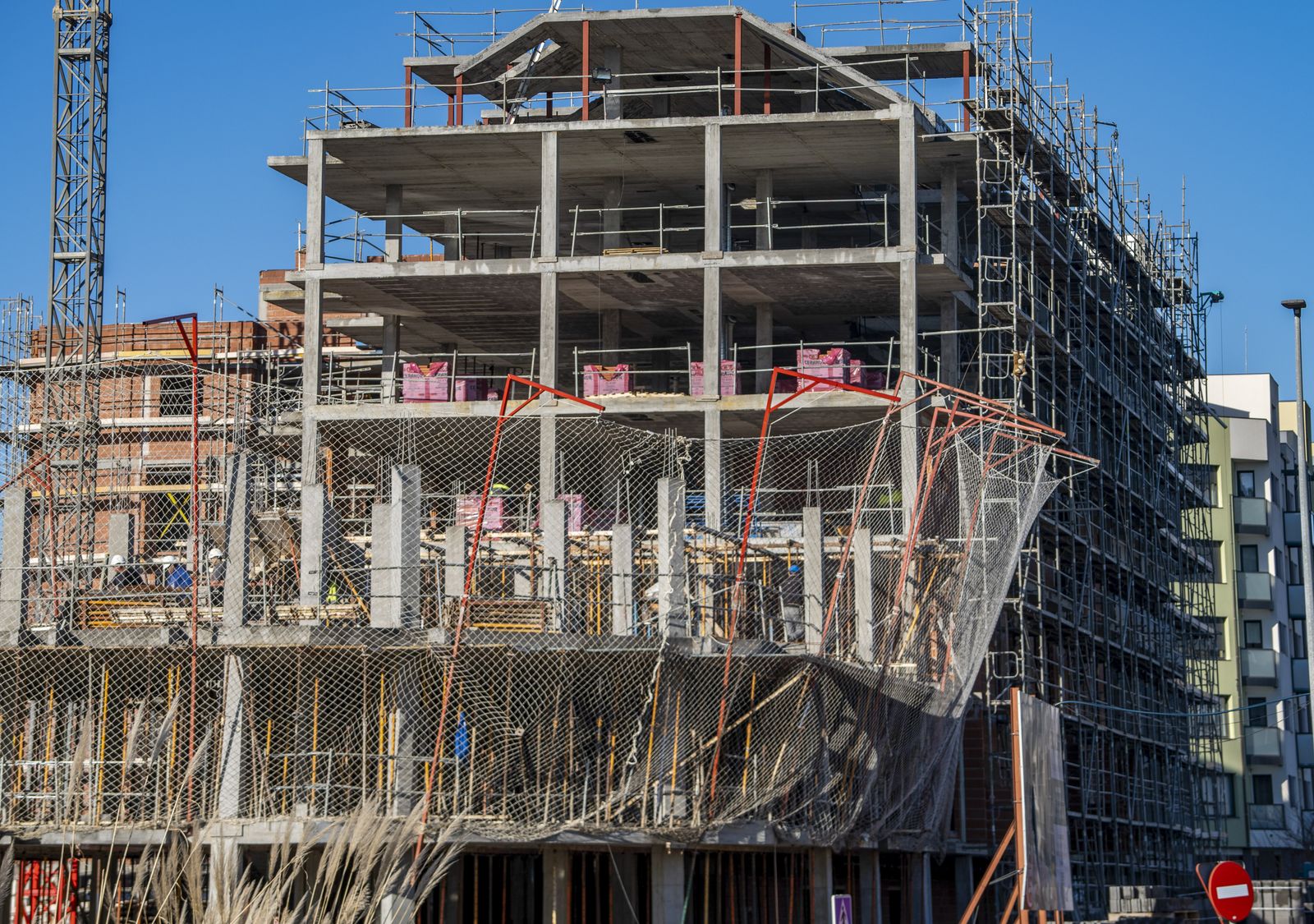 La compra de viviendas acentúa su subida al 13,9 % y marca el mejor febrero desde 2007