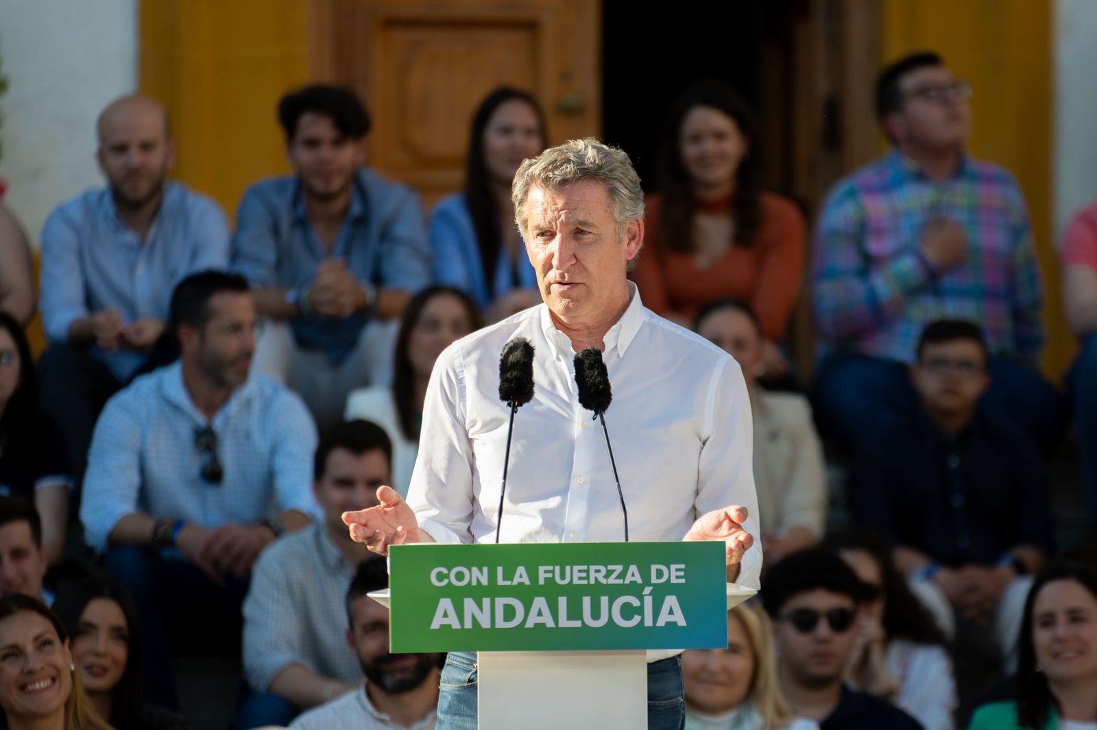 El presidente del PP, Alberto Núñez Feijóo, participa en un acto público de campaña.A 14 de mayo de 2026, en Bailén, Jaén (Andalucía, España).