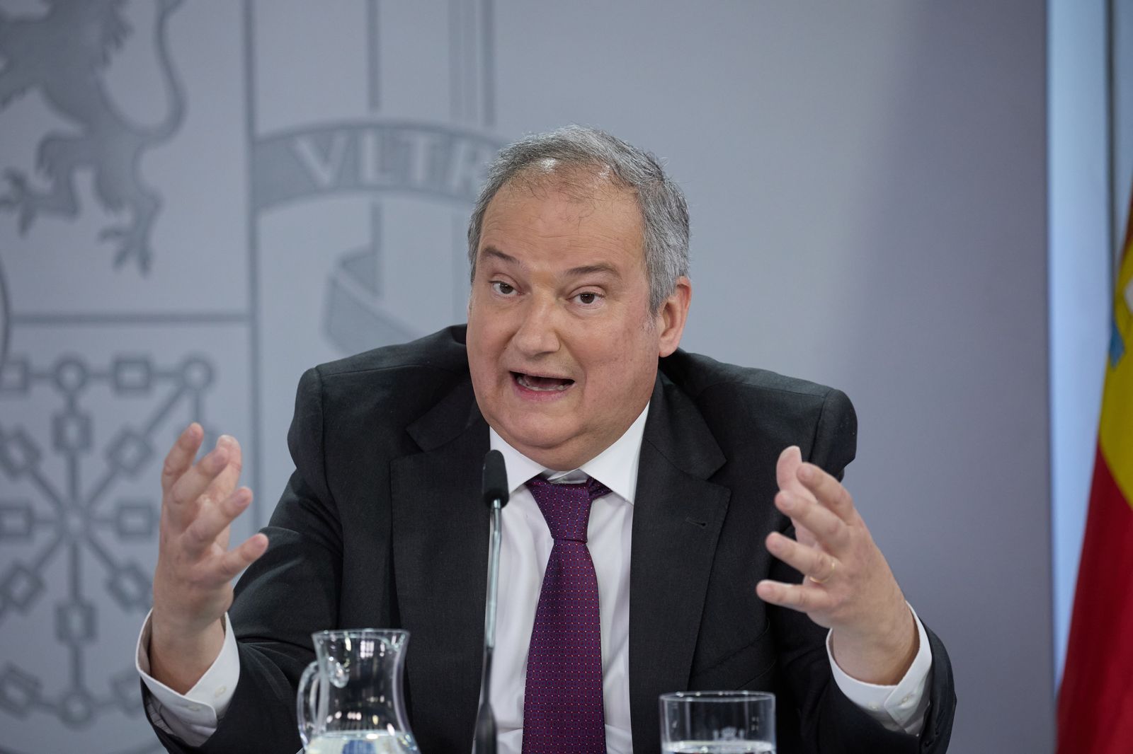 El ministro de Industria y Turismo, Jordi Hereu, durante una rueda de prensa posterior a la reunión del Consejo de Ministros, en el Palacio de La Moncloa, a 15 de abril de 2025, en Madrid (España). El Consejo de Ministros ha autorizado hoy al Ministerio d