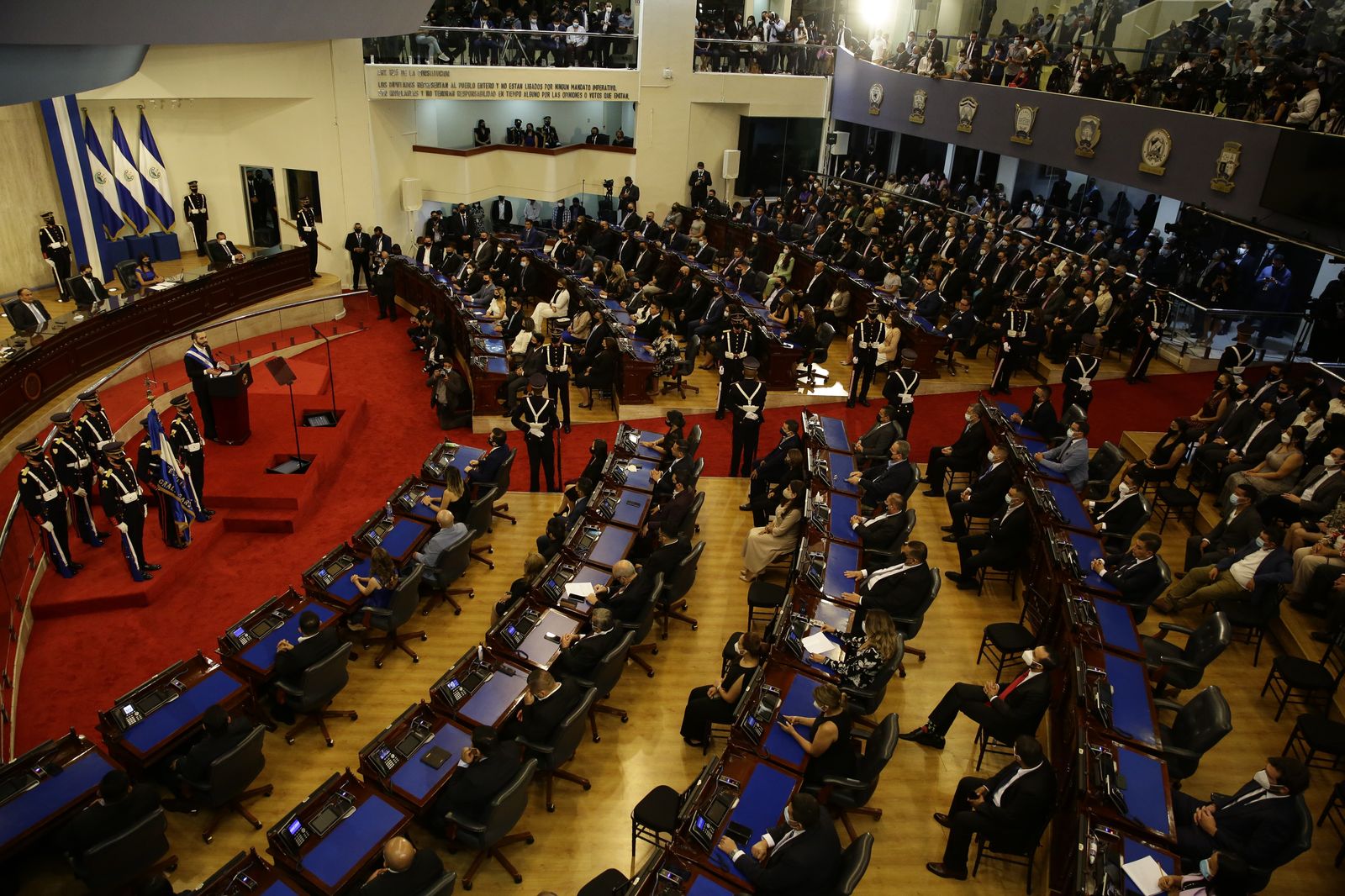 El deterioro en la democracia de El Salvador incide en los DD.HH., revela un informe