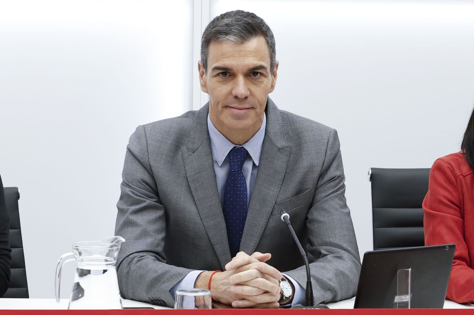 Sánchez arremete contra la 'prioridad nacional' de Vox y quienes privatizan la sanidad
