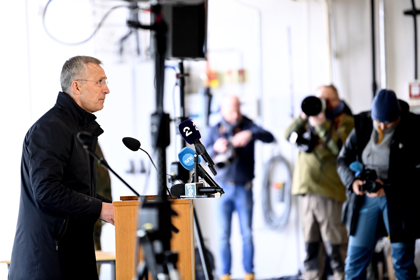 Stoltenberg defiende reforzar la presencia militar de la OTAN en el Ártico