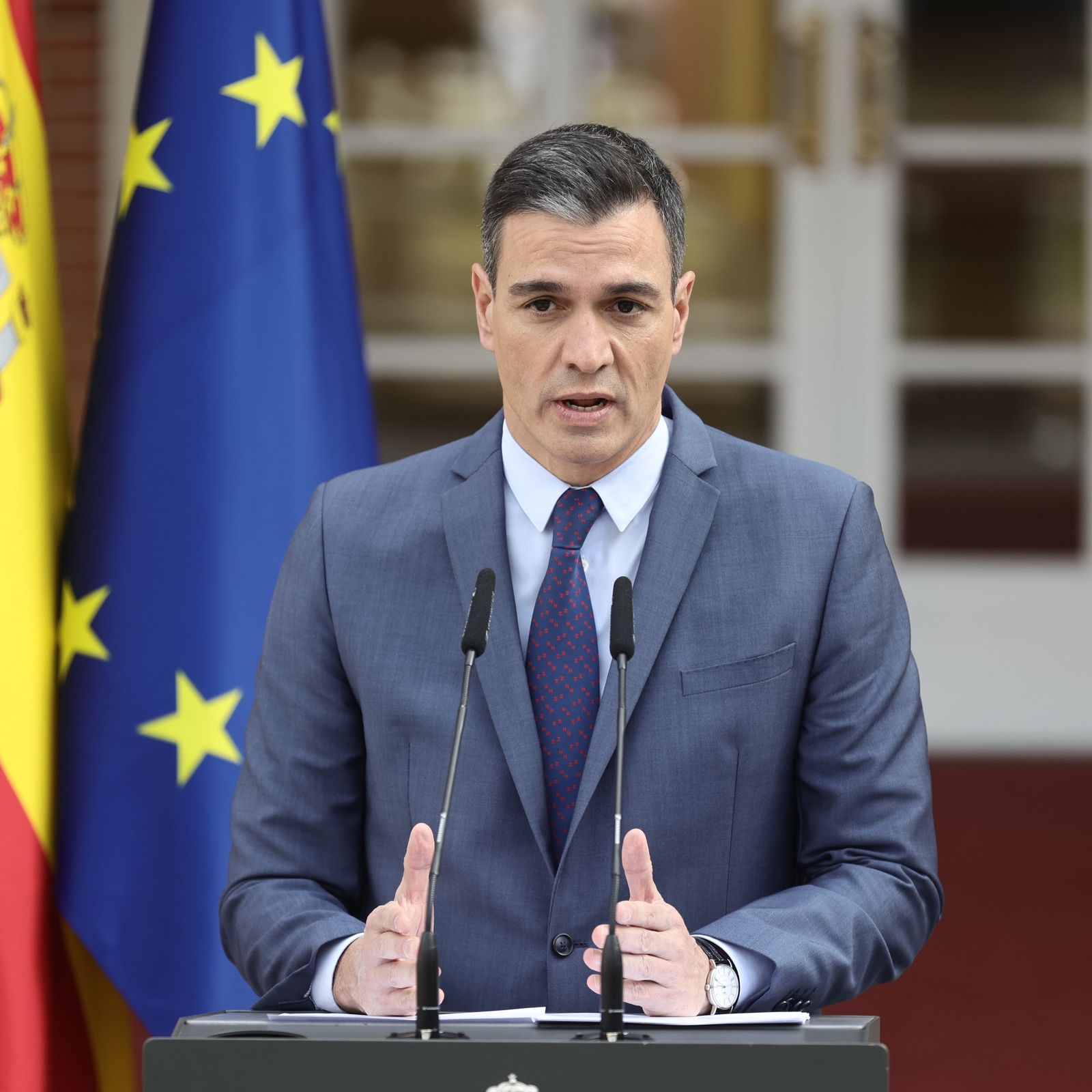 El presidente del Gobierno, Pedro Sánchez, realiza una declaración institucional sobre la situación en Ucrania desde el Palacio de La Moncloa, a 24 de febrero de 2022, en Madrid (España).