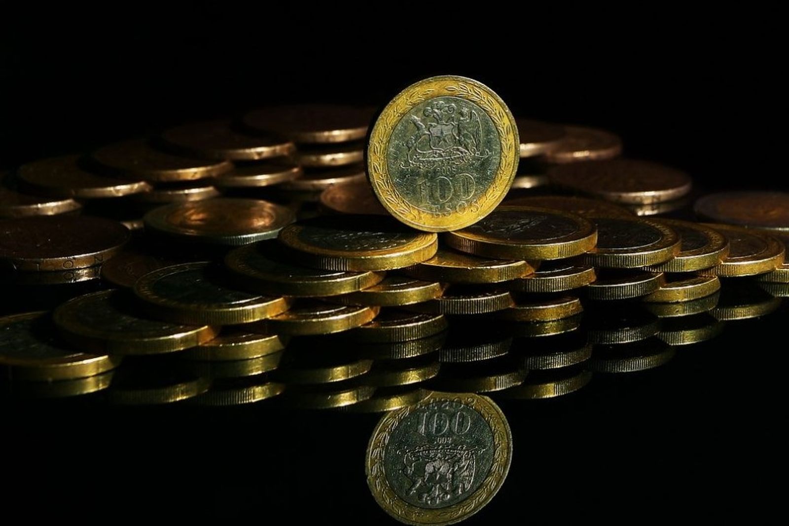 Archivo - Pesos chilenos